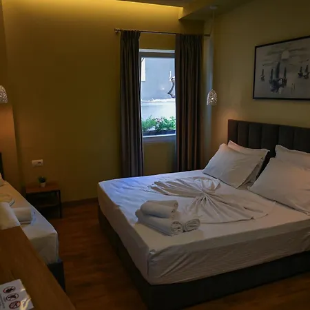 Apartment Kuta's 3 Tirana