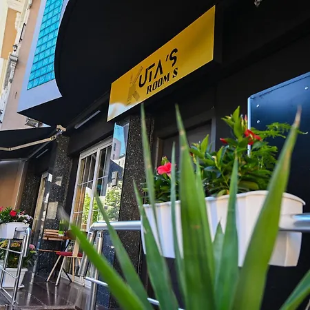 Kuta's 3 *